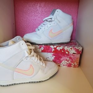 6.5 women's Nike wedge